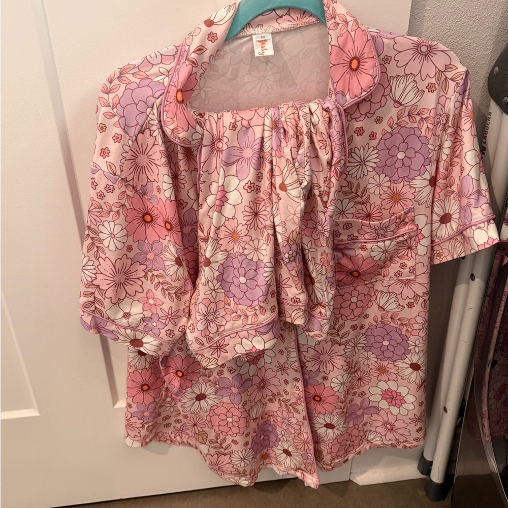 Shirley & Stone Pajama Set - Picture 4 of 4